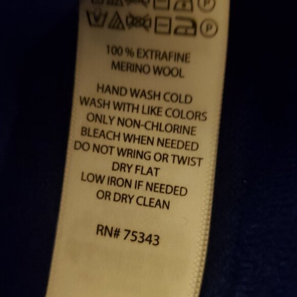 Max Studio Women's 100% Extra Fine Merino Wool Blue Pullover Sweater Size L-XL - Picture 5 of 11